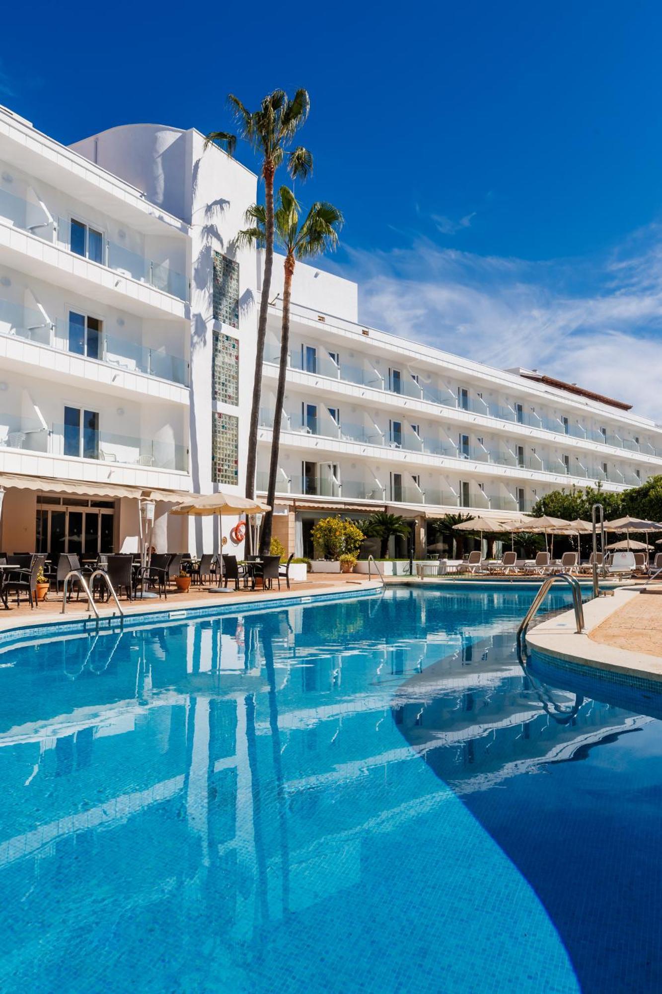 Hotel O7 Alondra Cala Ratjada  Exterior photo
