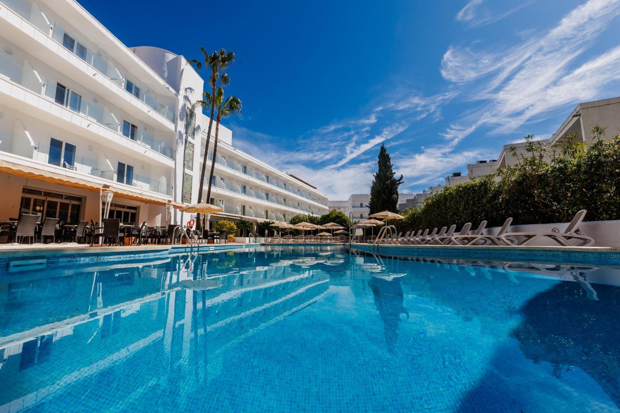 Hotel O7 Alondra Cala Ratjada  Exterior photo