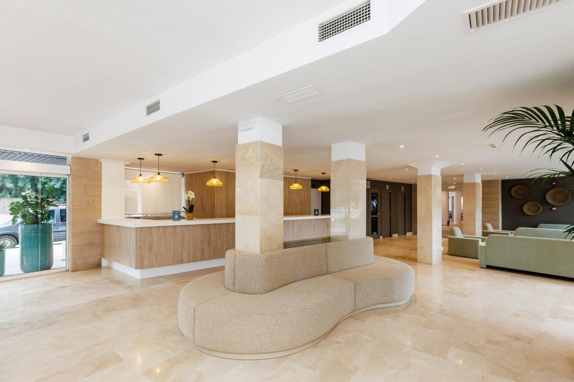 Hotel O7 Alondra Cala Ratjada  Exterior photo
