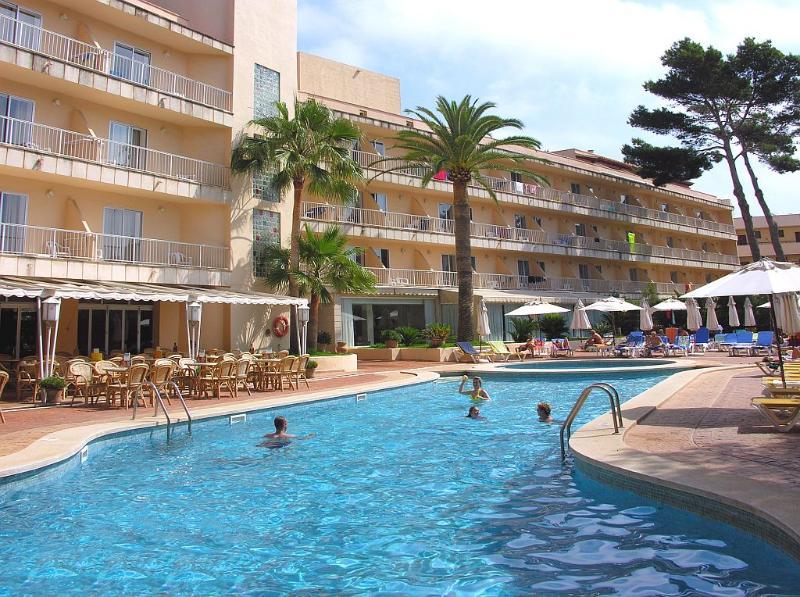 Hotel O7 Alondra Cala Ratjada  Exterior photo